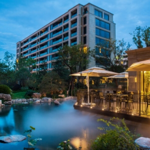 煙臺(tái)綠城濟(jì)南綠城幕墻項(xiàng)目